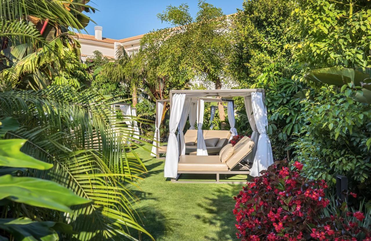 Barcelo La Nucia Hills Hotel Exterior foto The garden of the hotel
